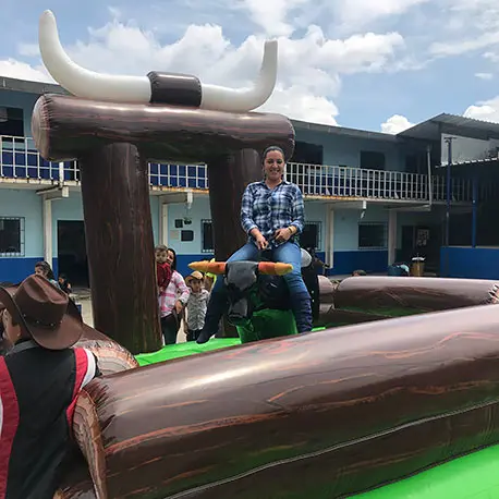 toro mecanico alquiler Guatemala