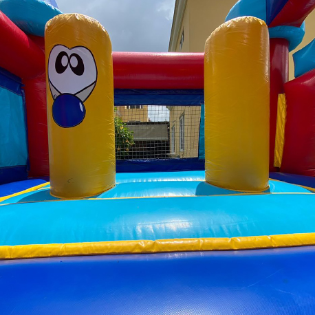 Saltarin inflable resbaladero rojo Guatemala