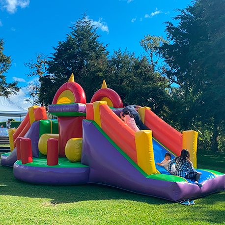 inflable con pendulo